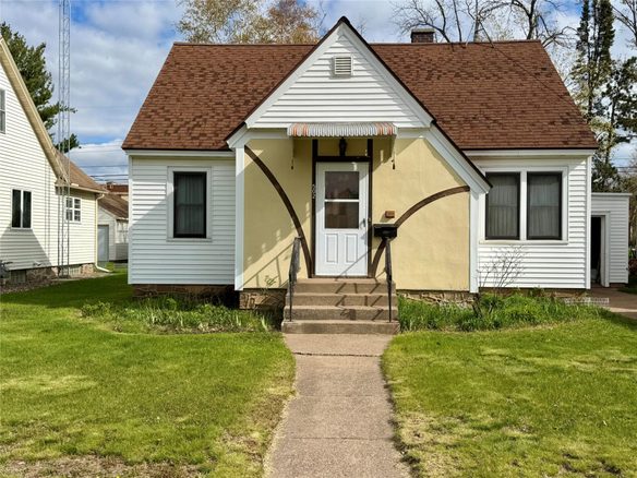 502 Mansfield Street, Chippewa Falls, WI — photo 2