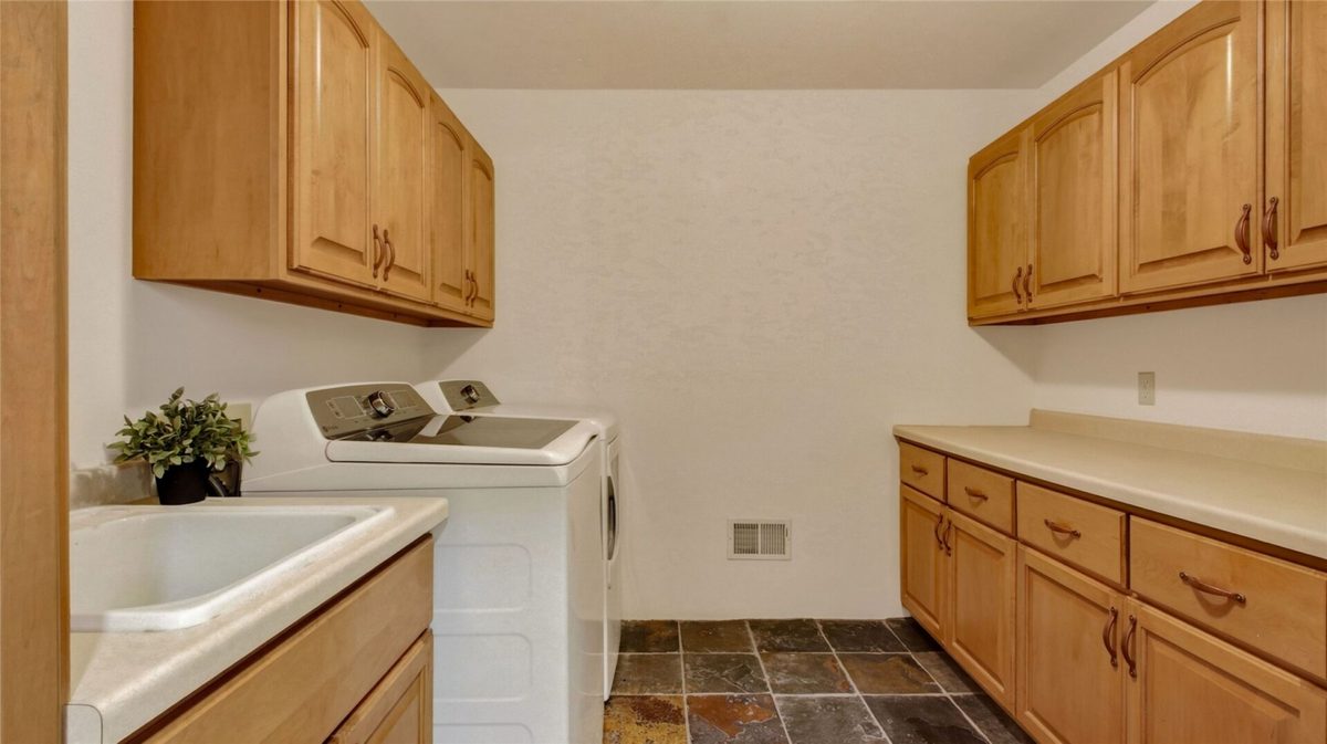 E445 Woodridge Drive, Eau Claire WI 54701 - Residential house for sale - MLS #1605347 - image17