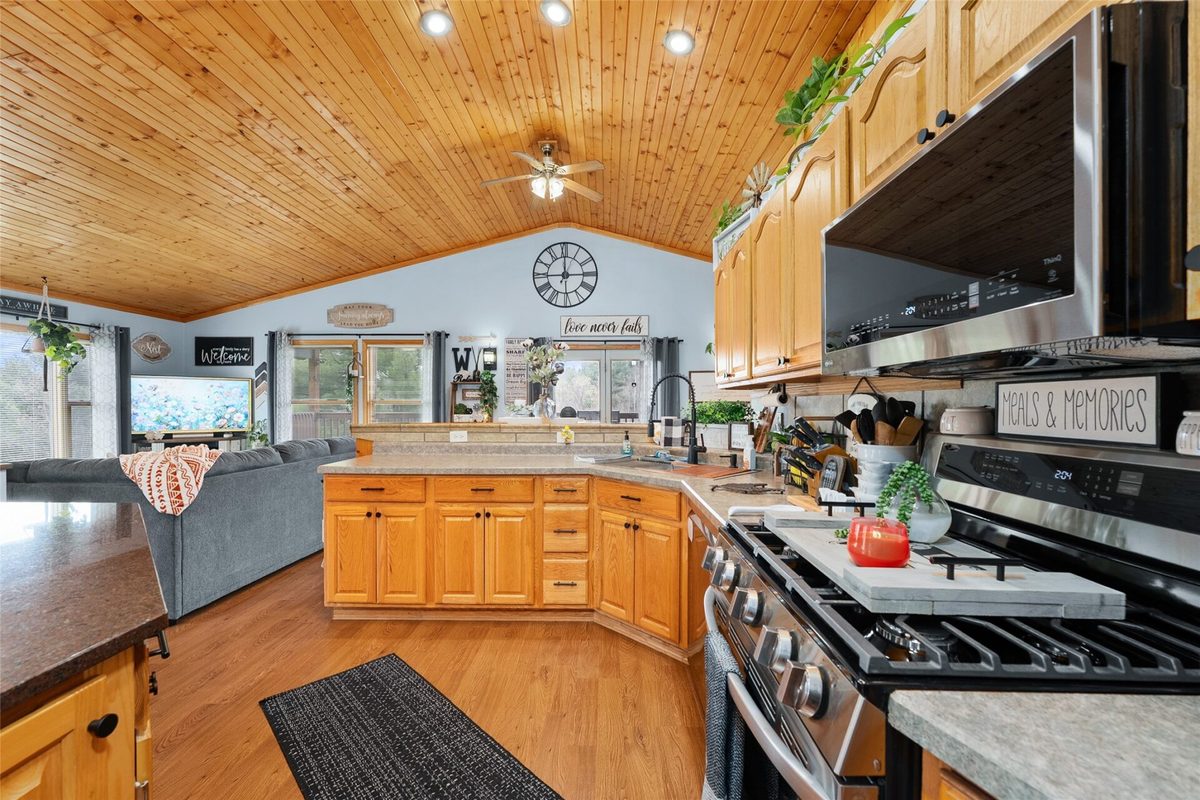 12188 County Highway Aa, Bloomer, WI — photo 11