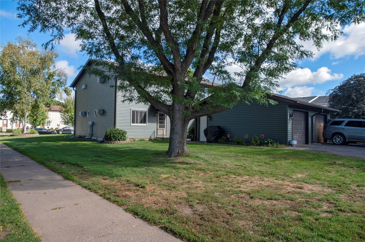 3102 Garner Street, Eau Claire WI 54701 - Residential house for sale - MLS #1605405 - image2