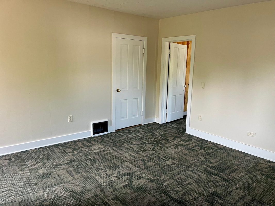 1721 Hogeboom, Eau Claire WI 54701 - ResidentialIncome house for sale - MLS #1604635 - image2