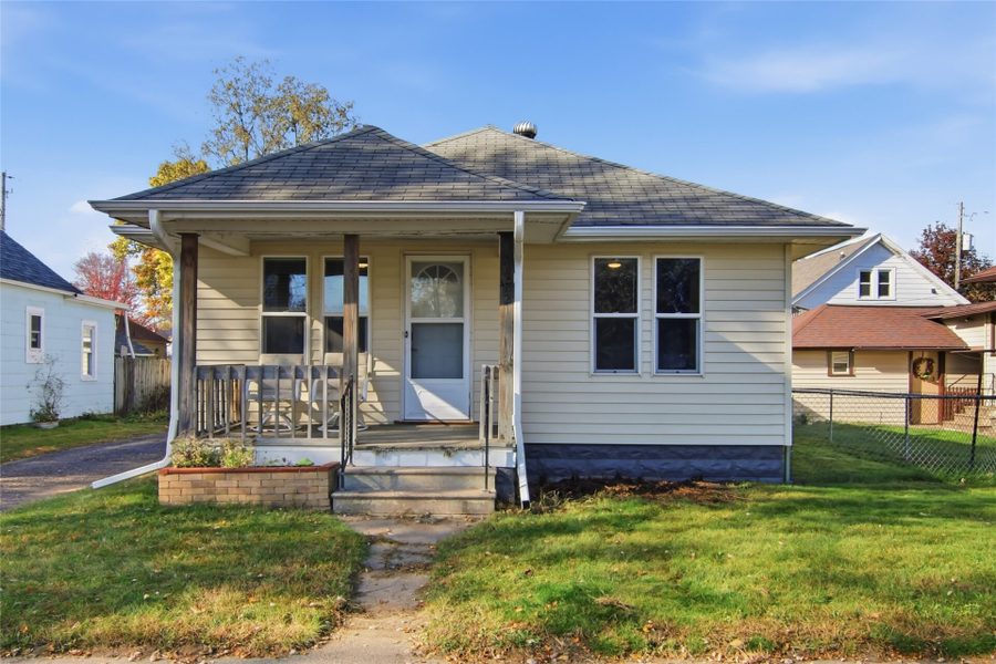 2422 4th Street