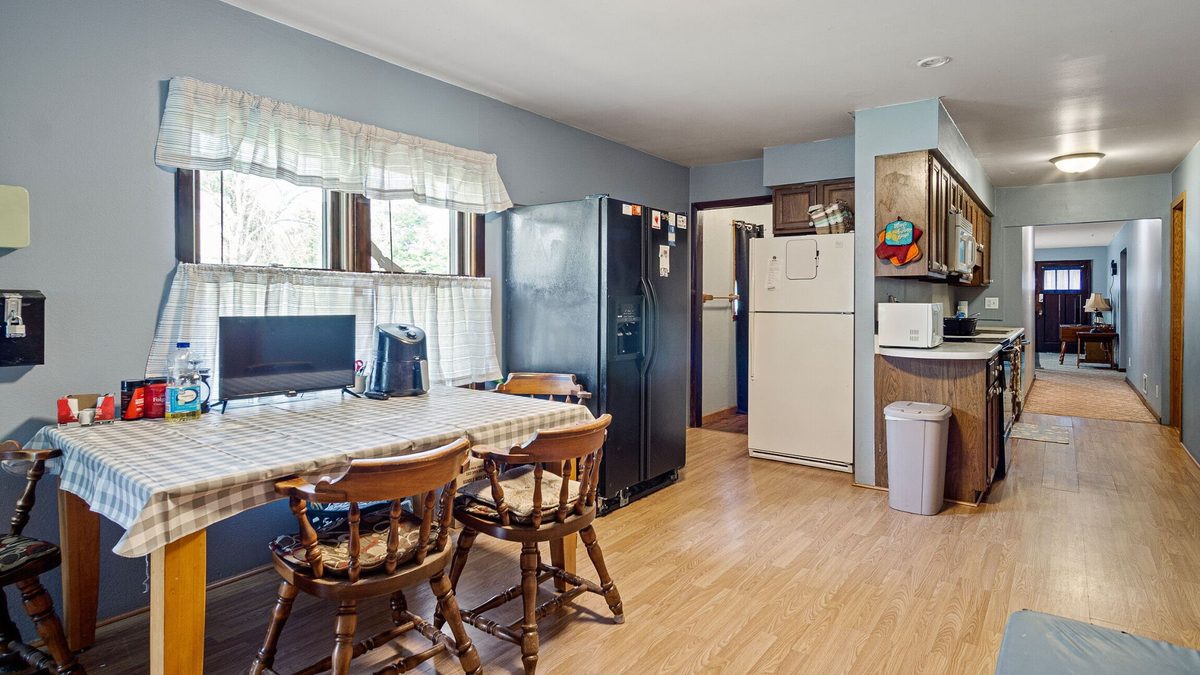 2234 11th Street, Eau Claire WI 54703 - ResidentialIncome house for sale - MLS #1604113 - image3