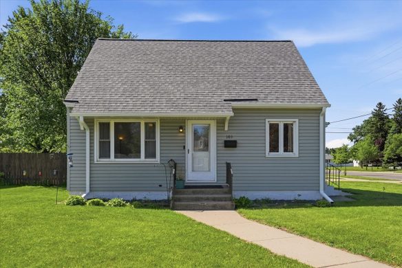 103 Grant Avenue, Eau Claire WI 54701 - Residential house for sale - MLS #1601141 - image1