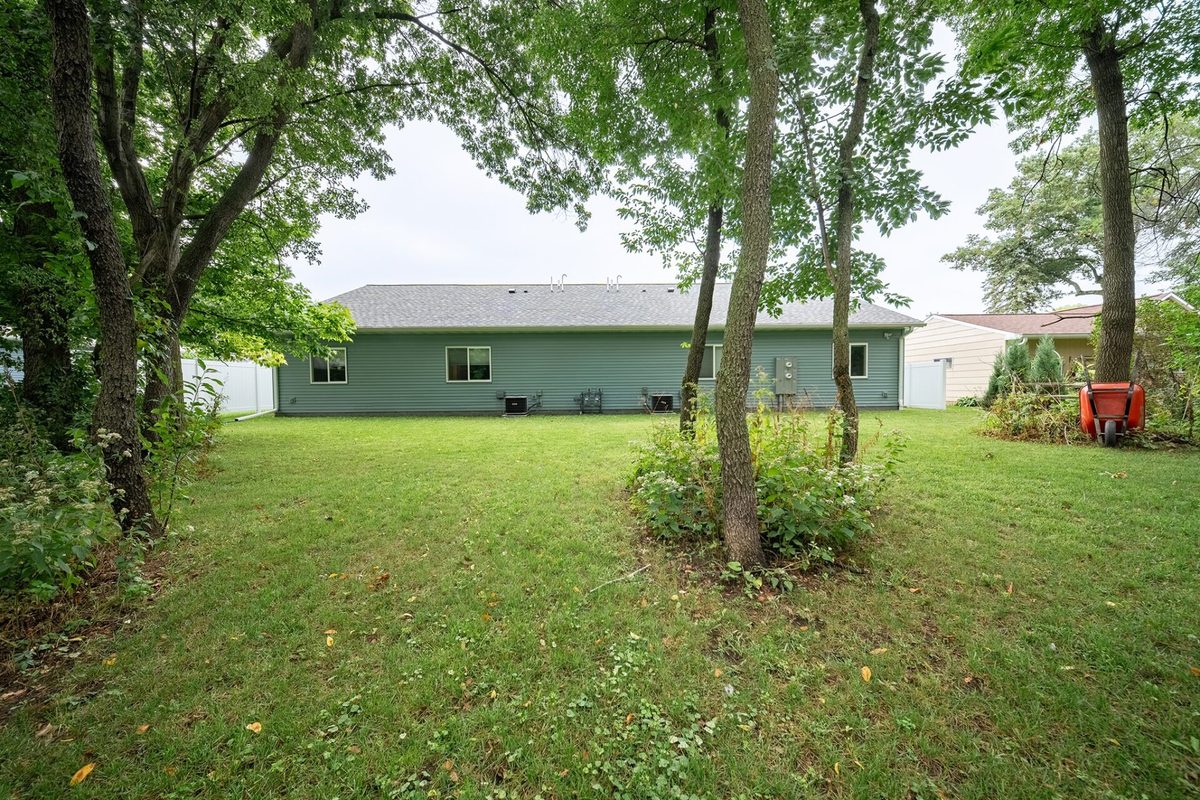 816 10th Street, Altoona WI 54720 - ResidentialIncome house for sale - MLS #1605159 - image7