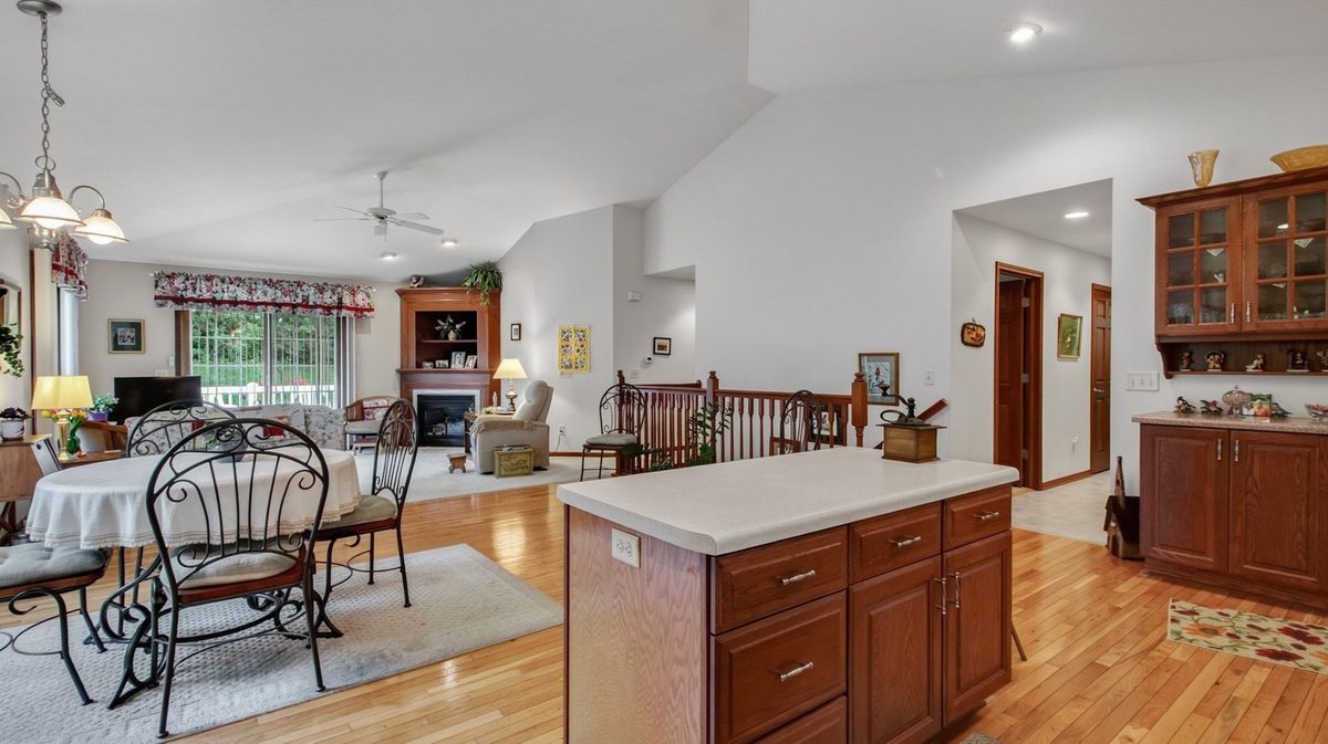 4108 Wild Ridge Court, Eau Claire WI 54703 - Residential house for sale - MLS #1603127 - image8
