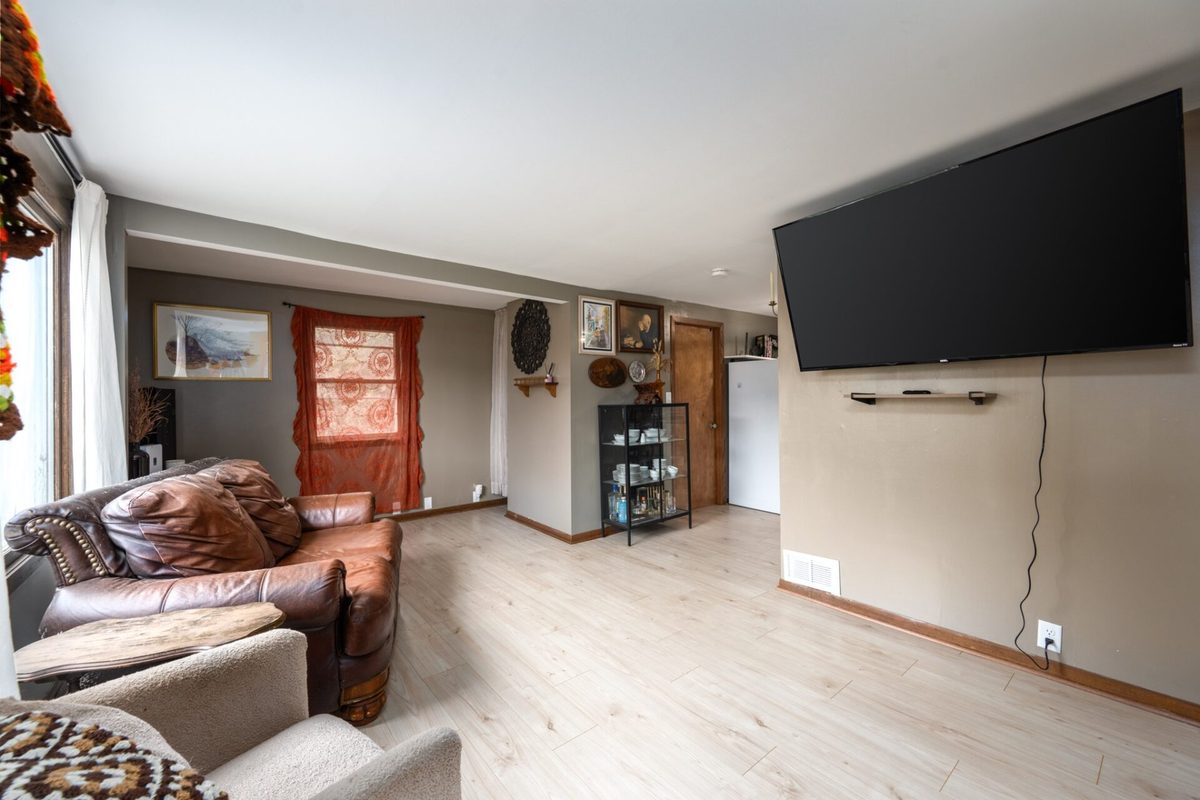 430 6th Avenue, Clear Lake WI 54005 - Residential house for sale - MLS #1606091 - image2
