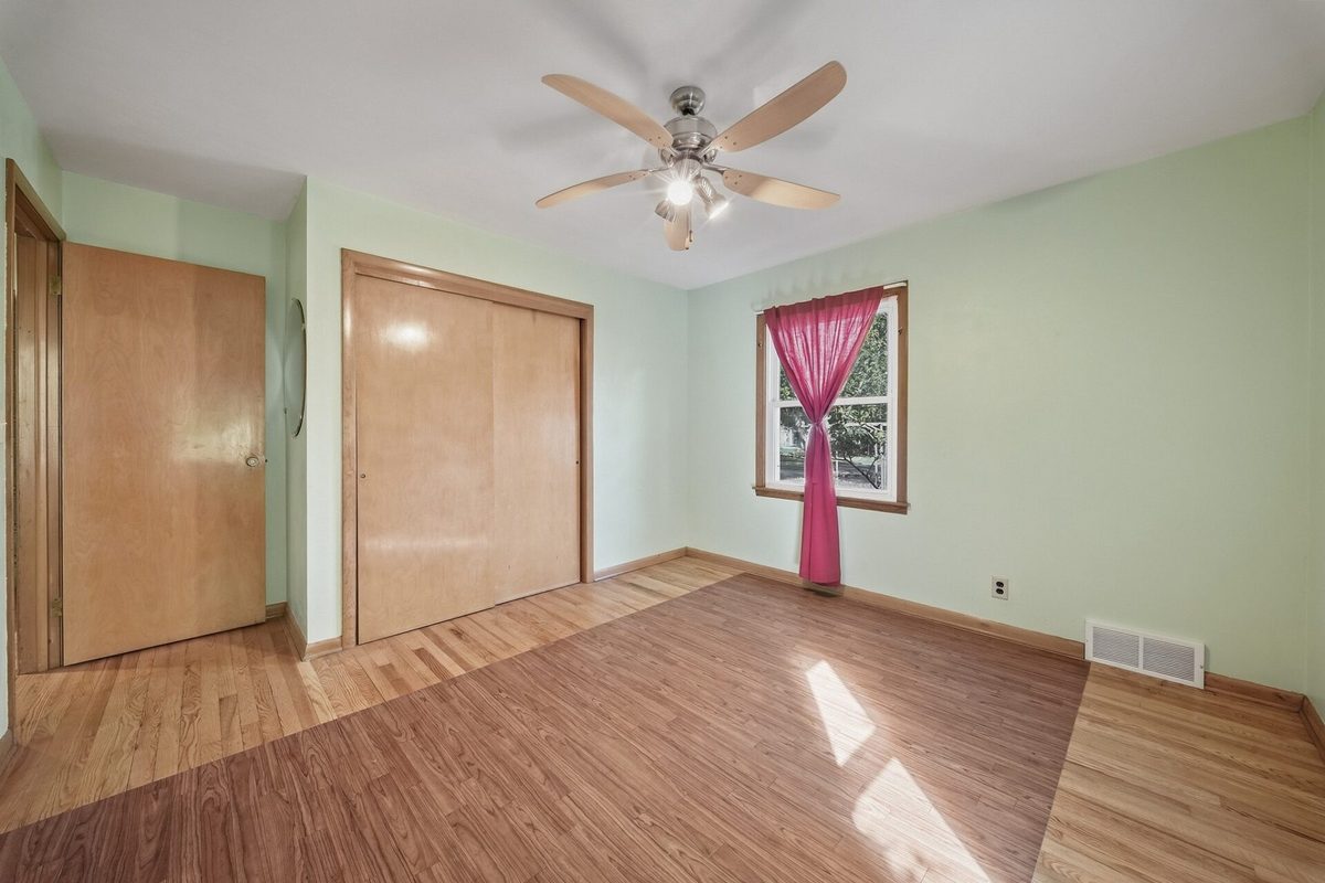 1132 Pershing Street, Eau Claire WI 54703 - Residential house for sale - MLS #1605170 - image13