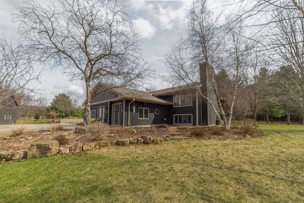 1549 Twin Springs Road, Houlton WI 54082 - Residential house for sale - MLS #1600036 - image1