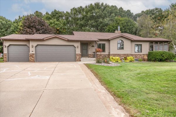2925 Plum Tree Circle Menomonie WI 54751