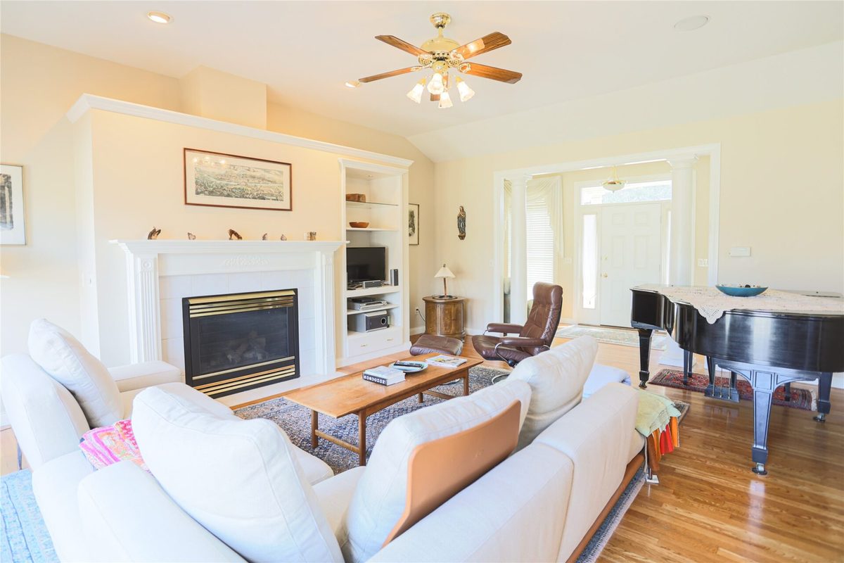 N8889 1031st Street, River Falls, WI