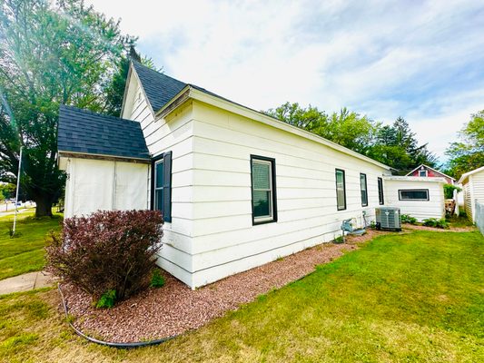 1021 E La Salle Avenue Barron WI 54812