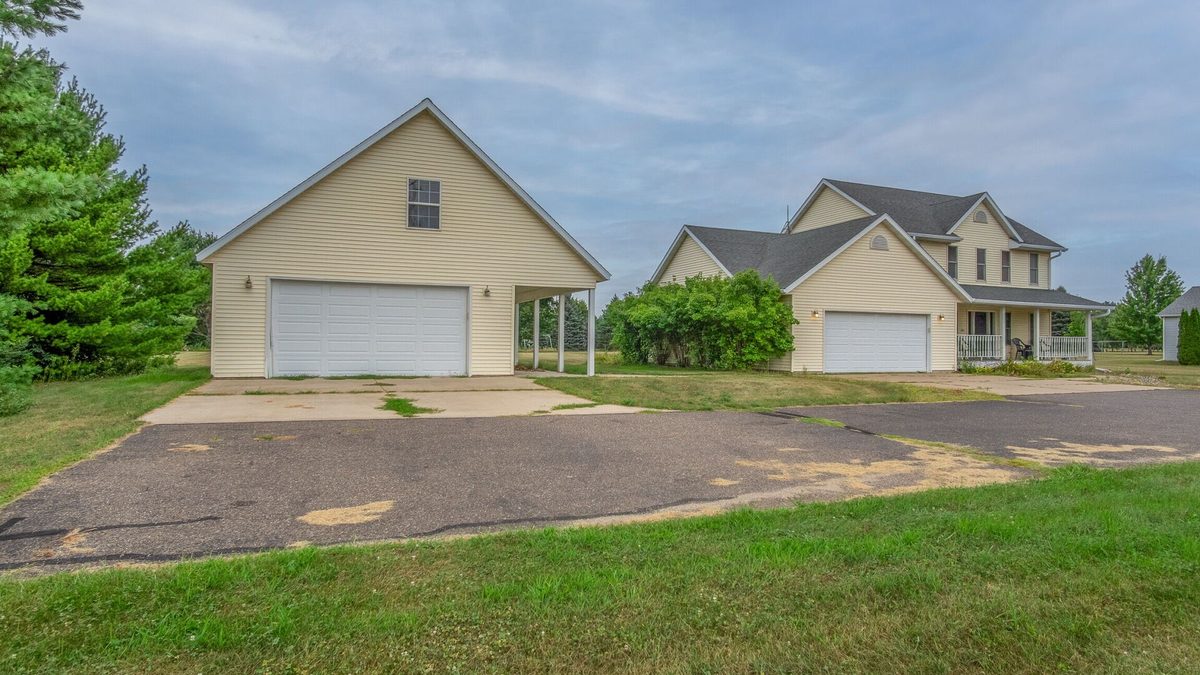 18046 50th Avenue, Chippewa Falls WI 54729 - Residential house for sale - MLS #1604200 - image2