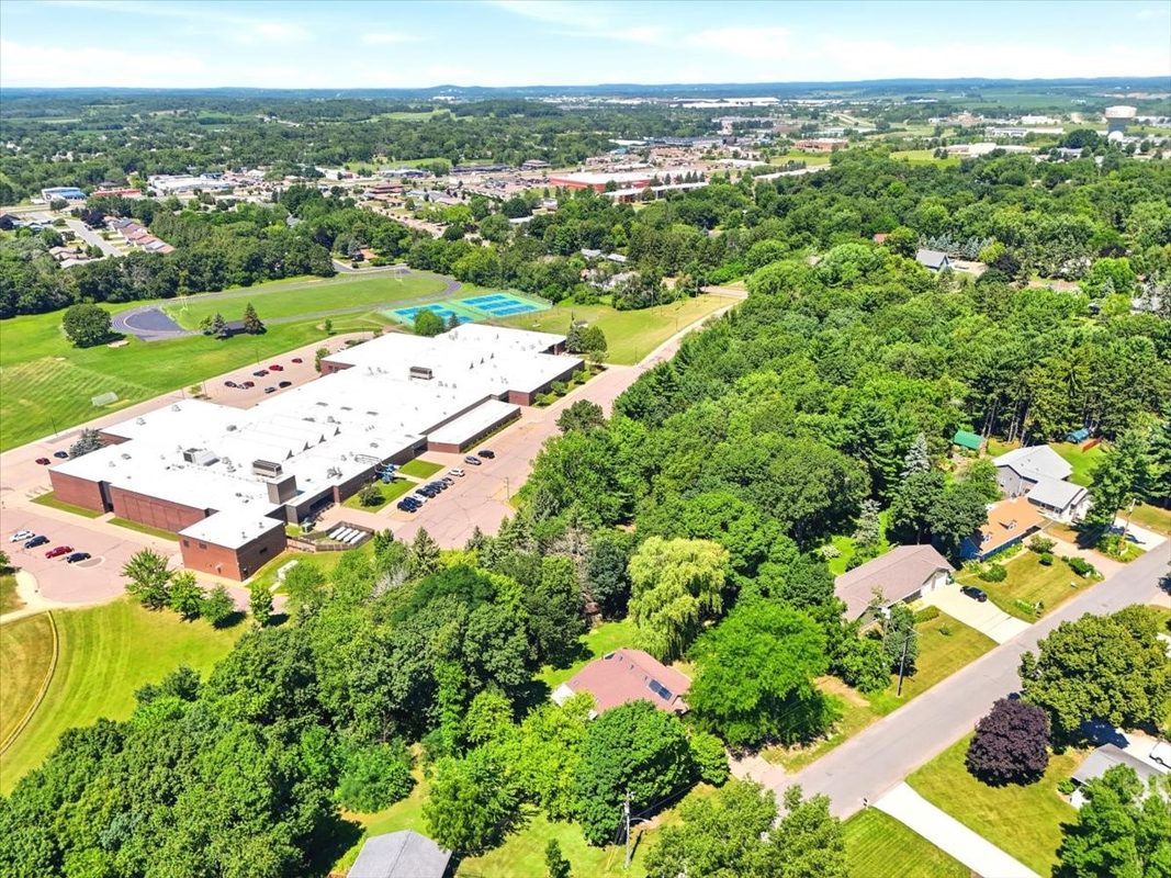2206 Orchard Place, Eau Claire WI 54701 - Residential house for sale - MLS #1603251 - image39