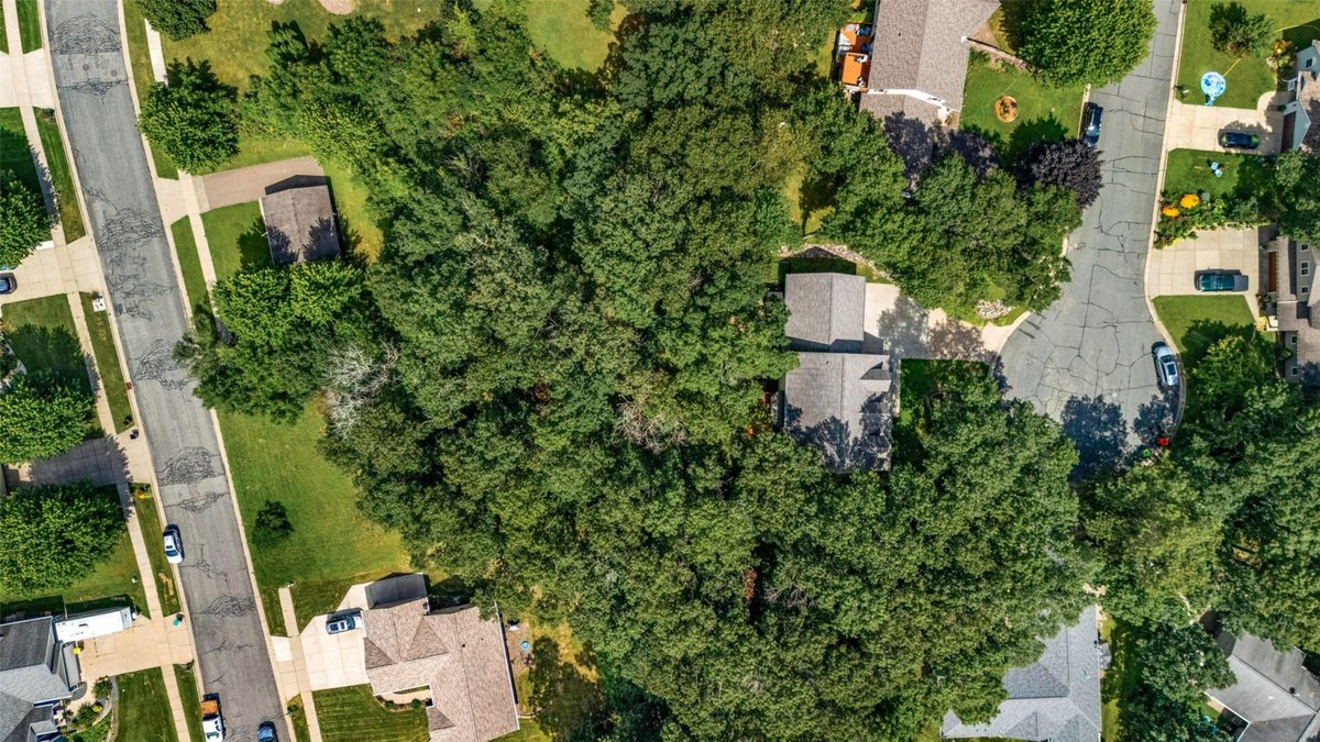 341 Monte Carlo Dr Eau Claire WI 54703 — photo 5