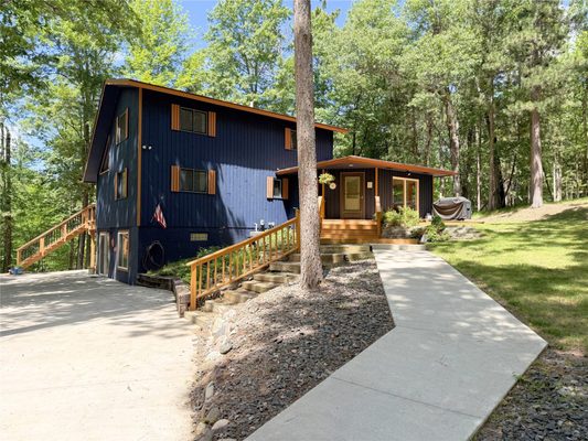 28595 Half Moon Court Danbury WI 54830