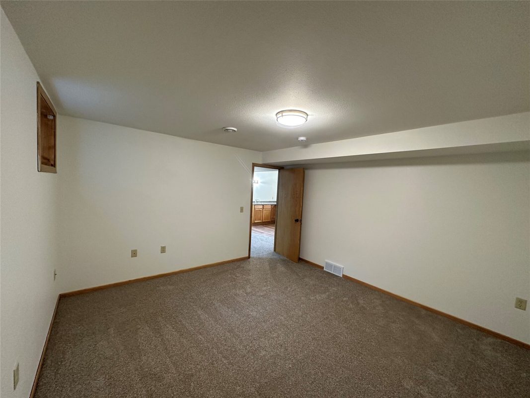 2610 Mont Claire Road, Eau Claire WI 54703 - Residential house for sale - MLS #1605294 - image38