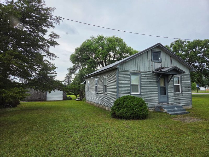 W6616 County Road O 