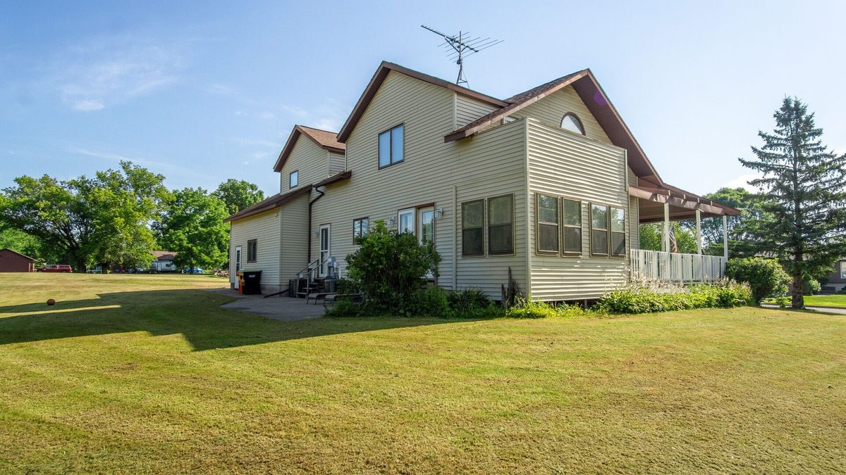 749 Madison Street, Stanley WI 54768 - Residential house for sale - MLS #1605246 - image4