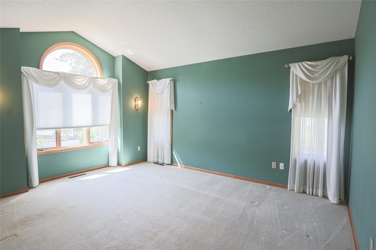 1825 Golf View Drive, River Falls WI 54022 - Residential house for sale - MLS #1601755 - image2