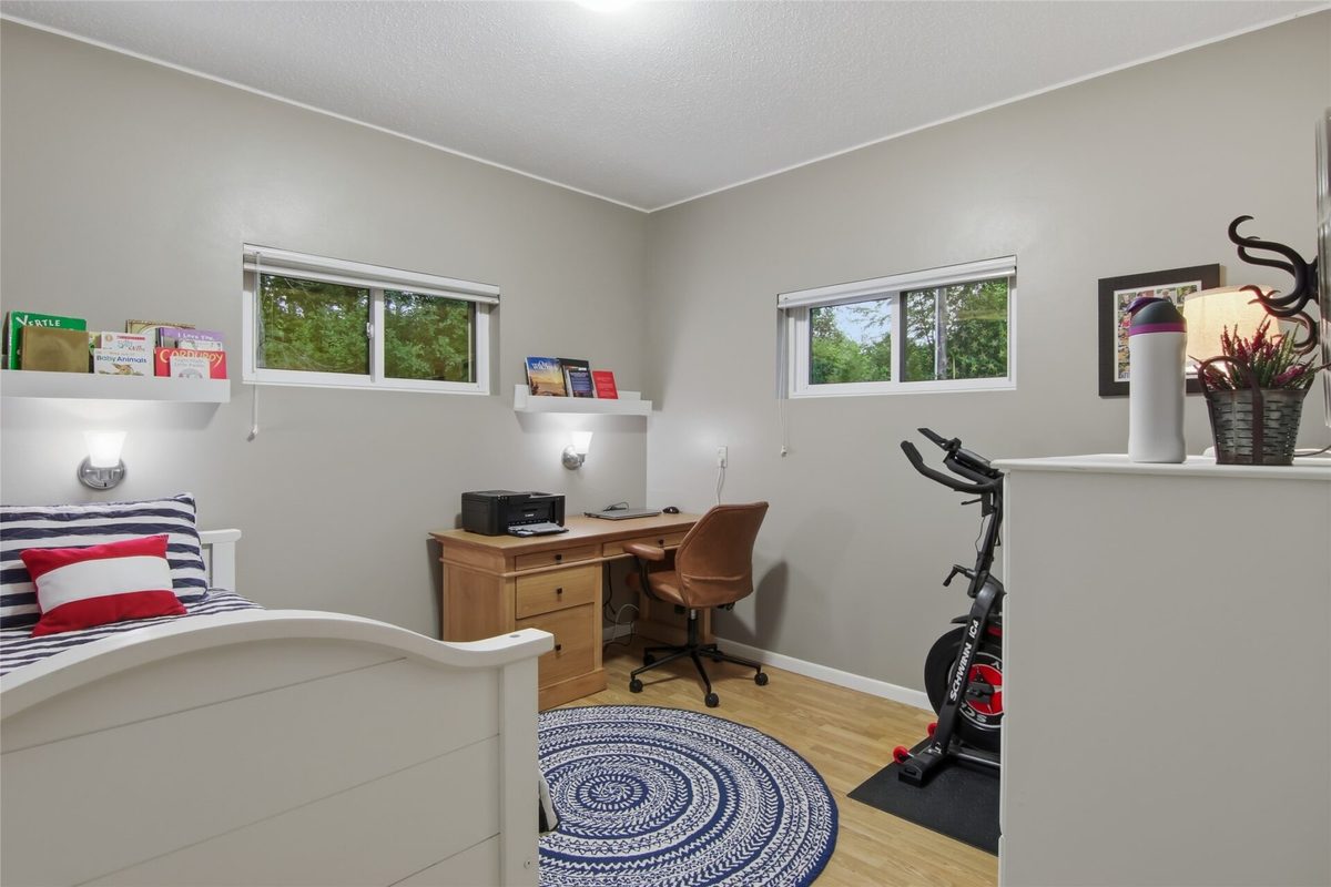E6699 841st Avenue, Colfax, WI