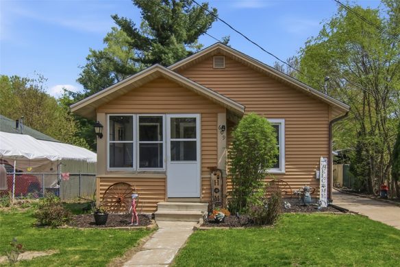 609 Morningside Drive, Eau Claire WI — $225,000