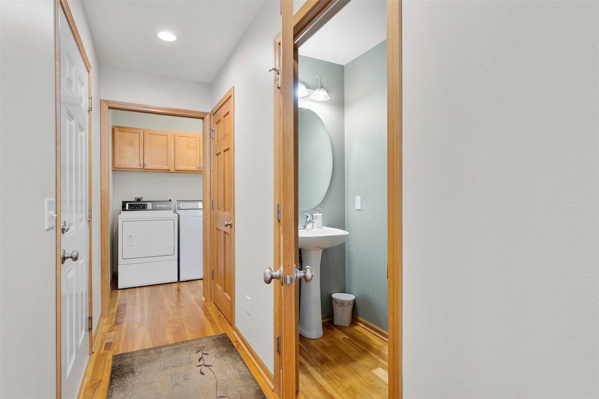 4274 Mill Ridge Circle, Eau Claire WI 54703 - Residential house for sale - MLS #1602413 - image20