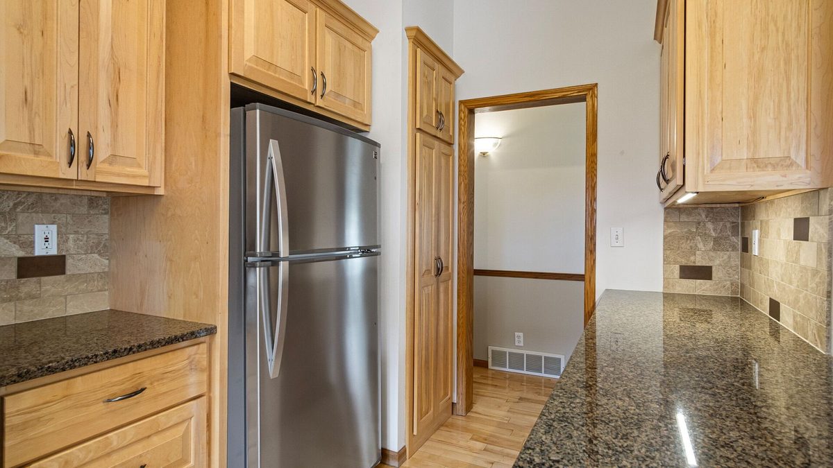 5211 Hamilton Avenue Eau Claire WI 54701 — photo 15