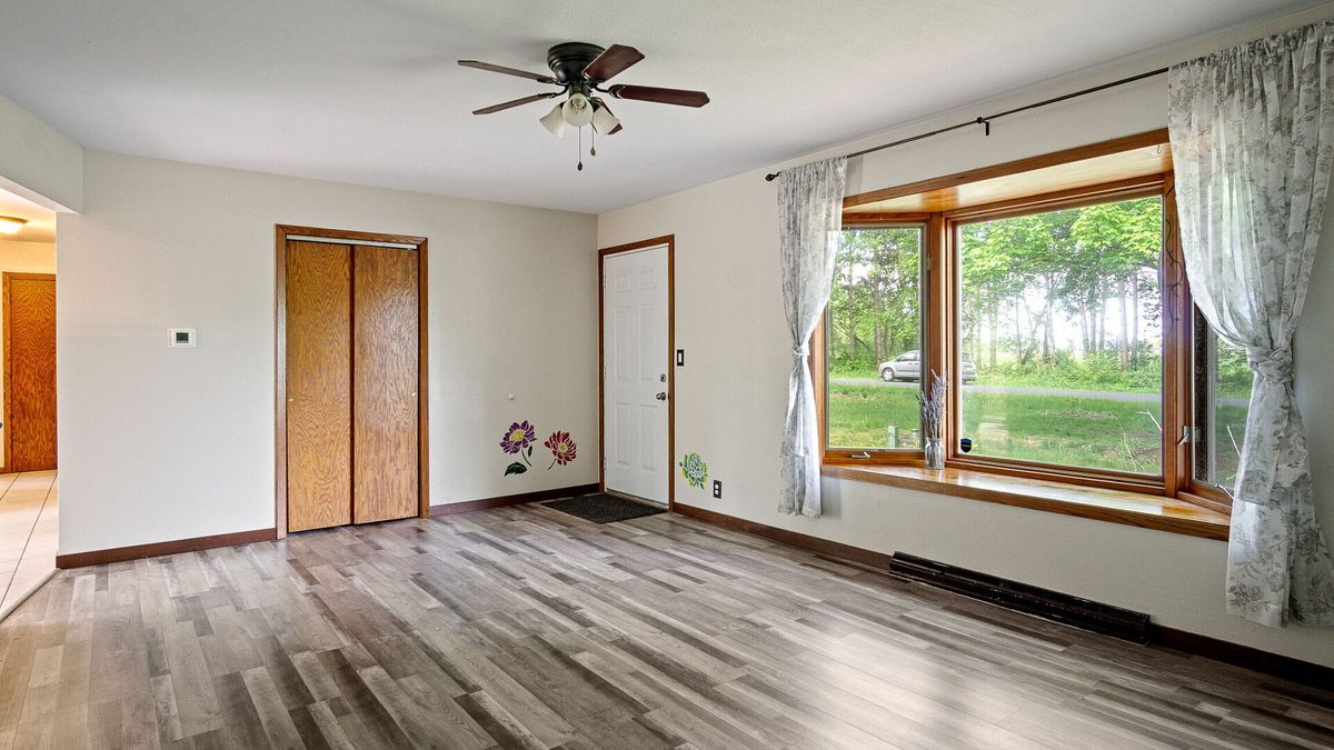 N3762 990th Street, Eau Claire WI 54703 - Residential house for sale - MLS #1601457 - image4