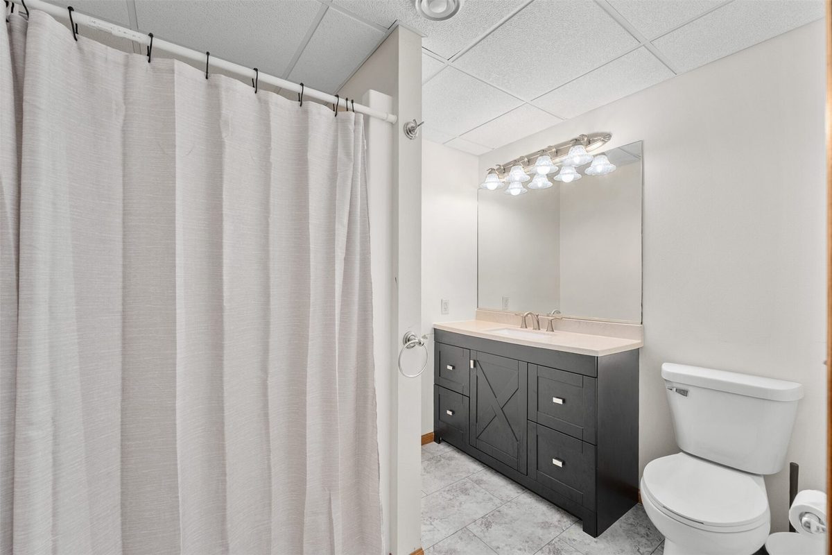 2704 Hemlock Lane, Eau Claire WI 54703 - Residential house for sale - MLS #1605679 - image25
