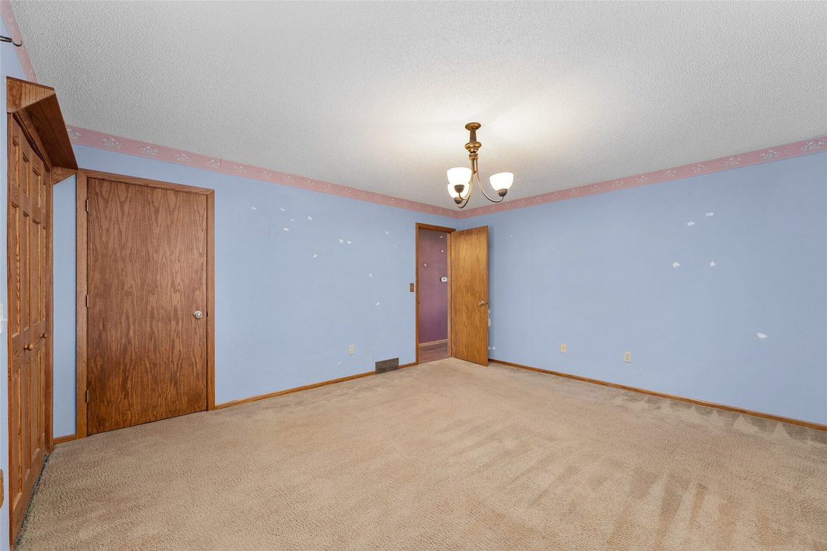 17042 54th Avenue, Chippewa Falls, WI