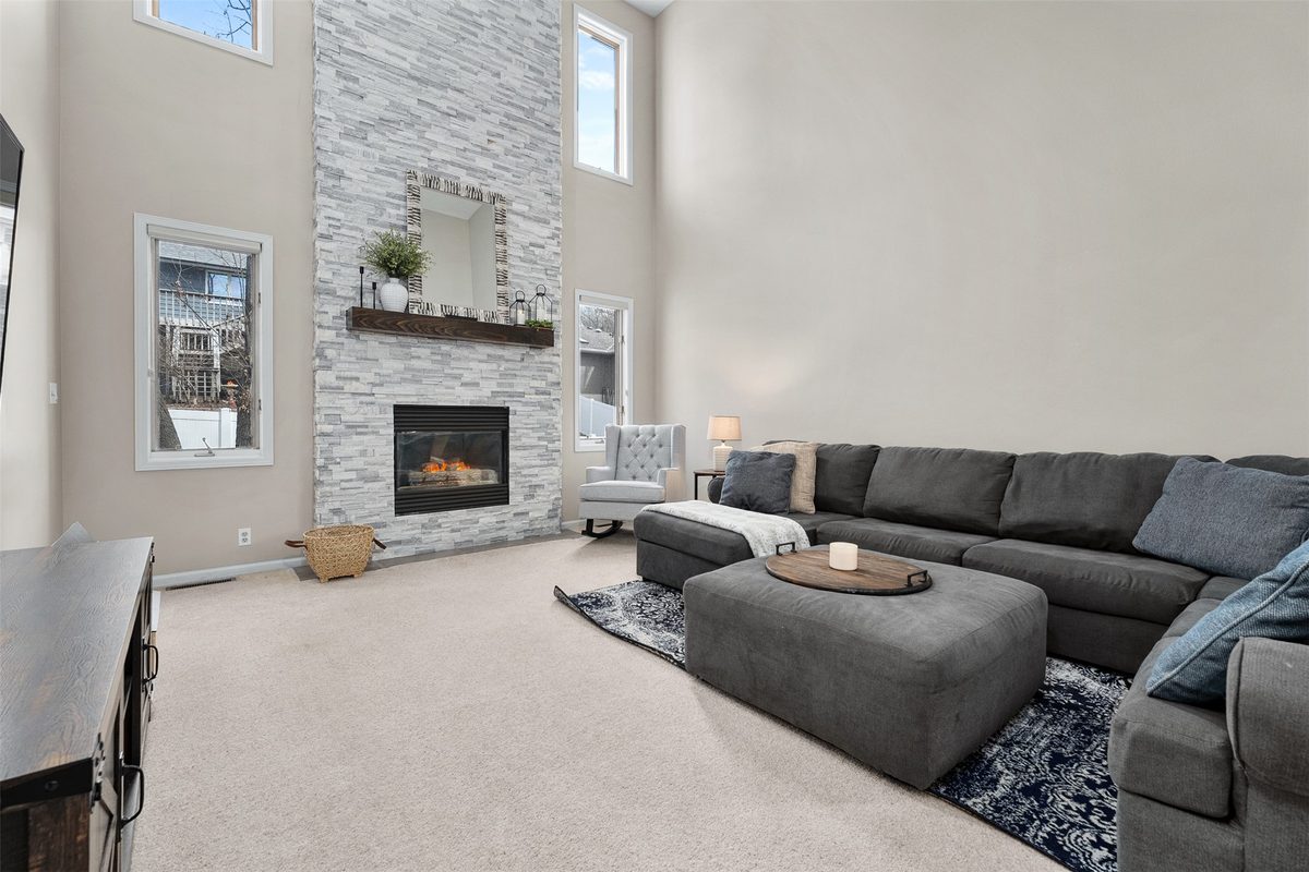 1011 Thompson Drive, Altoona, WI