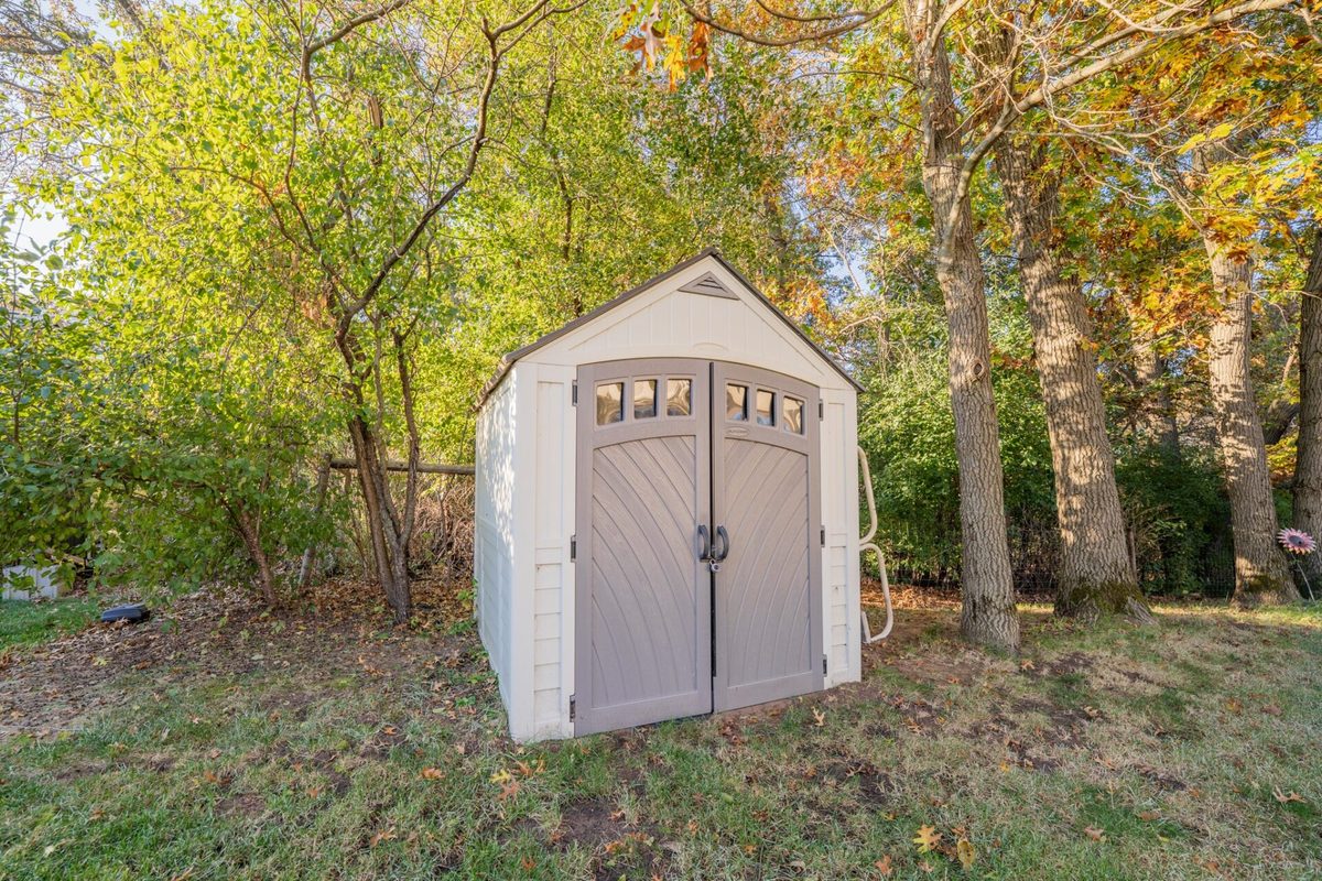 2411 Kenora Parkway, Eau Claire WI 54703 - Residential house for sale - MLS #1606120 - image37