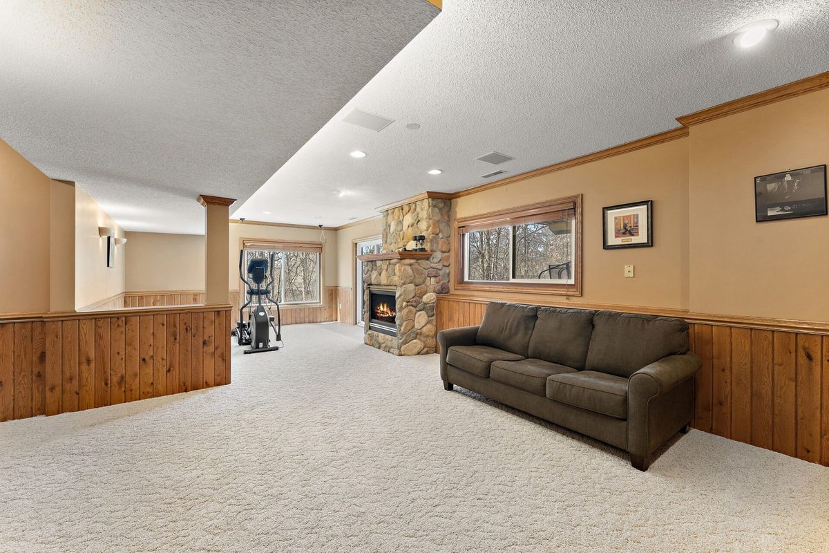 1016 Willow River Road, Hudson WI 54016 - Residential house for sale - MLS #1600319 - image35