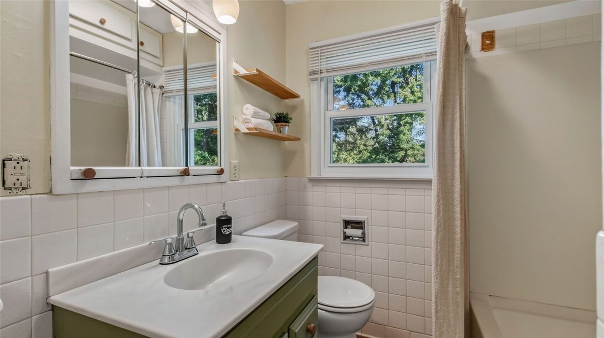 2137 14th Street, Eau Claire WI 54703 - Residential house for sale - MLS #1605357 - image11