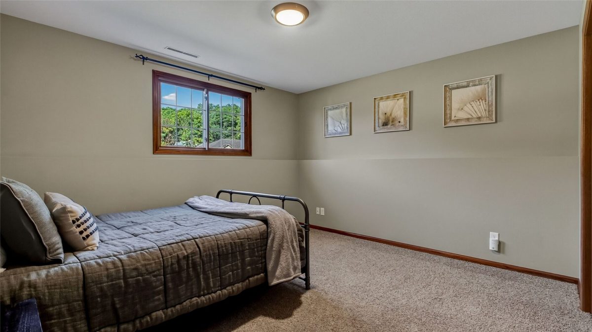 3309 Pointe Court, Eau Claire WI 54701 - Residential house for sale - MLS #1605029 - image19