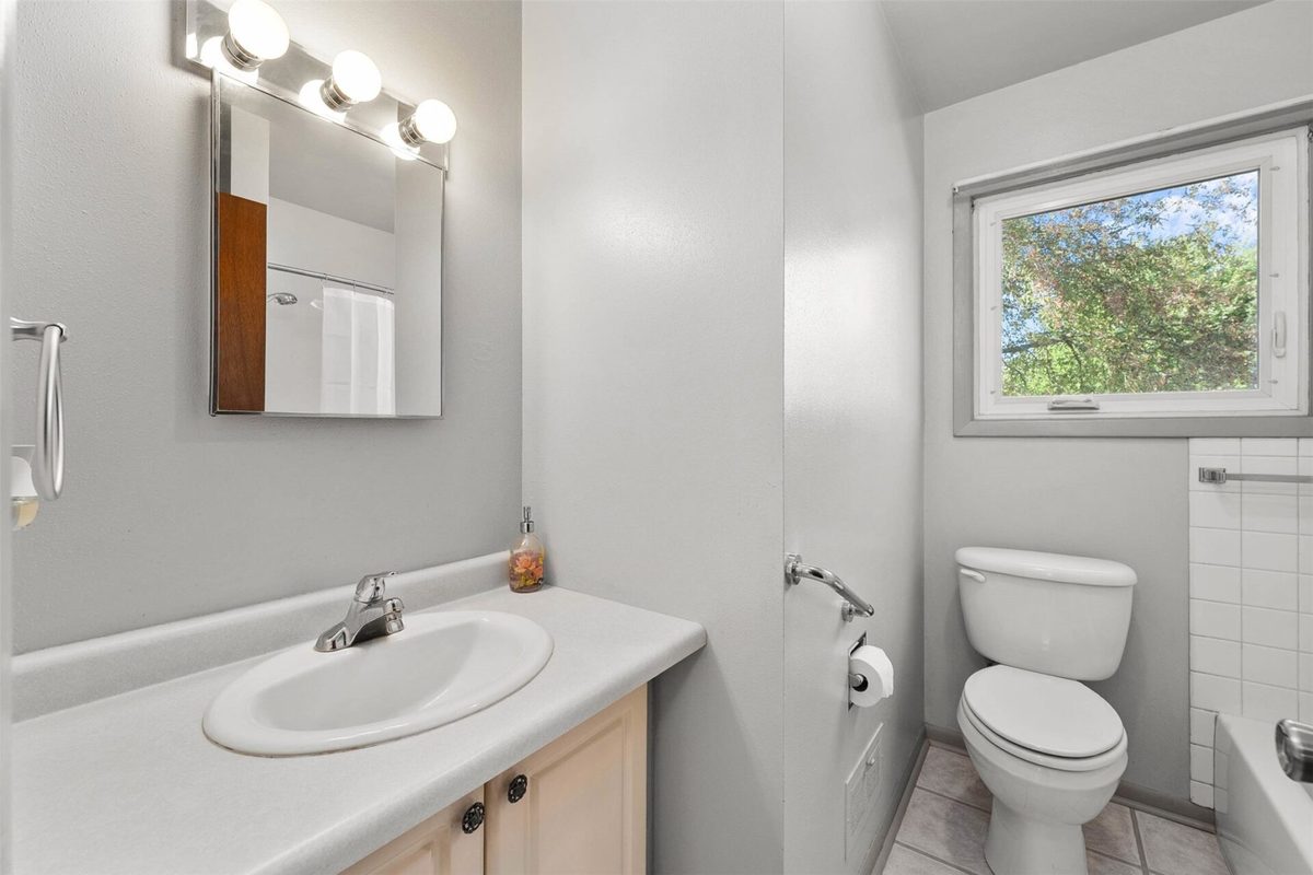 3025 Glenhaven Place, Eau Claire WI 54703 - Residential house for sale - MLS #1604593 - image17