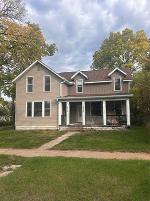 1014 Summit Street Eau Claire WI 54703