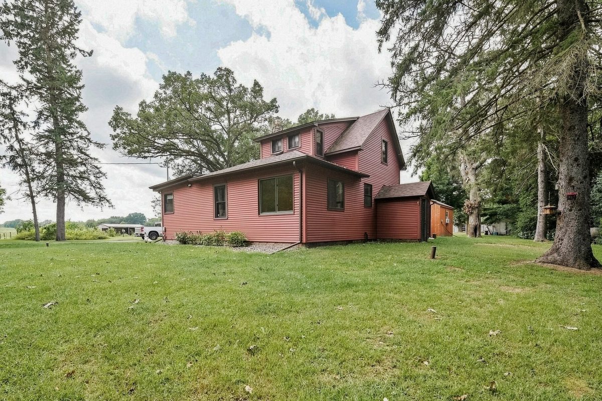 W2530 Cedar Road, Eau Claire WI 54701 - Residential house for sale - MLS #1604609 - image4