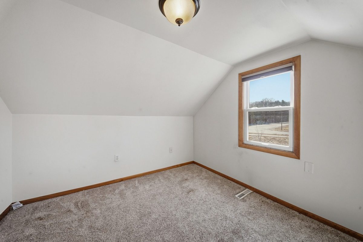 1812 Peterson Avenue, Eau Claire WI 54703 - Residential house for sale - MLS #1600032 - image12