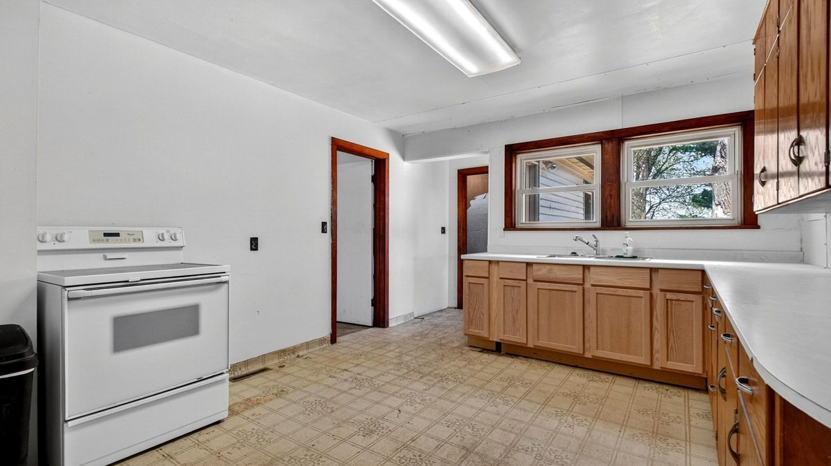 W15282 & W15304 Highway 64, Gilman WI 54433 - Residential house for sale - MLS #1601097 - image10