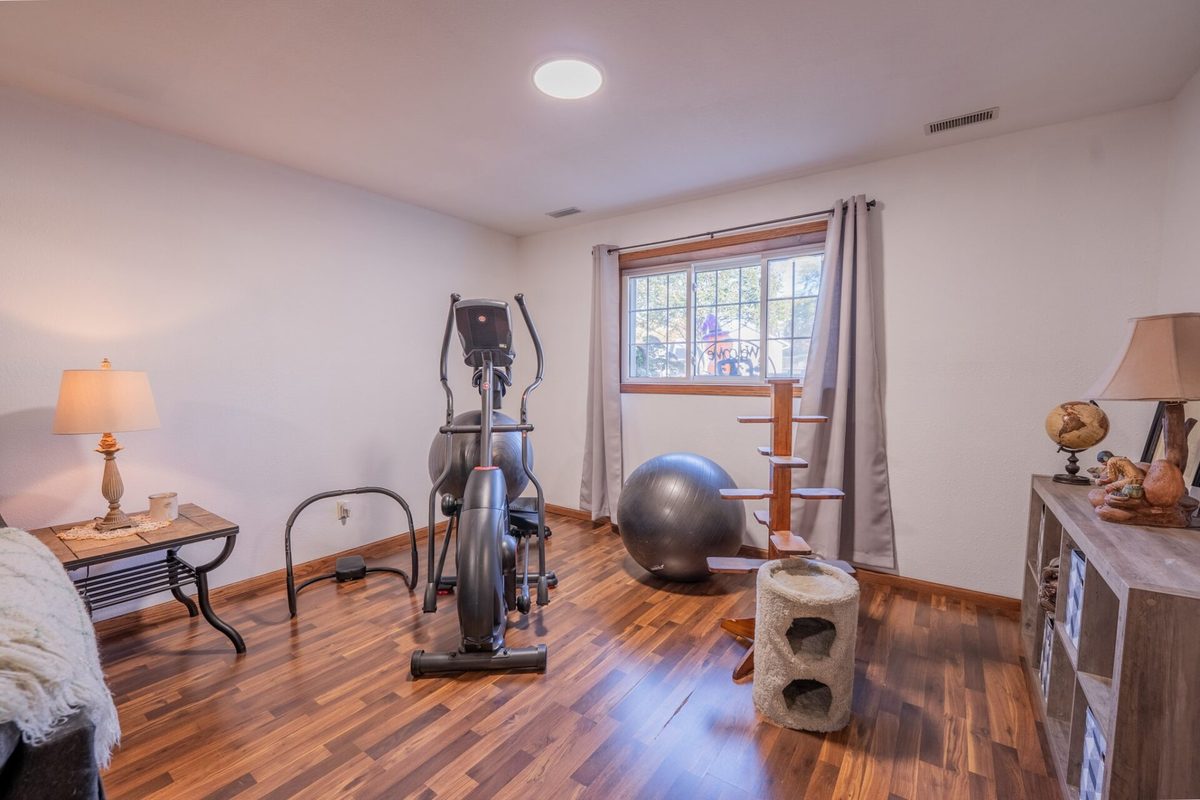 2411 Kenora Parkway, Eau Claire WI 54703 - Residential house for sale - MLS #1606120 - image24
