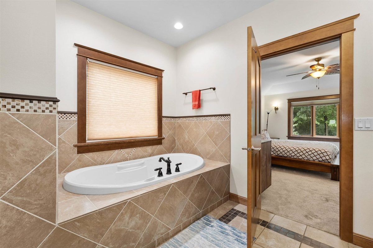 3130 Anric Drive, Eau Claire WI 54701 - Residential house for sale - MLS #1605070 - image24