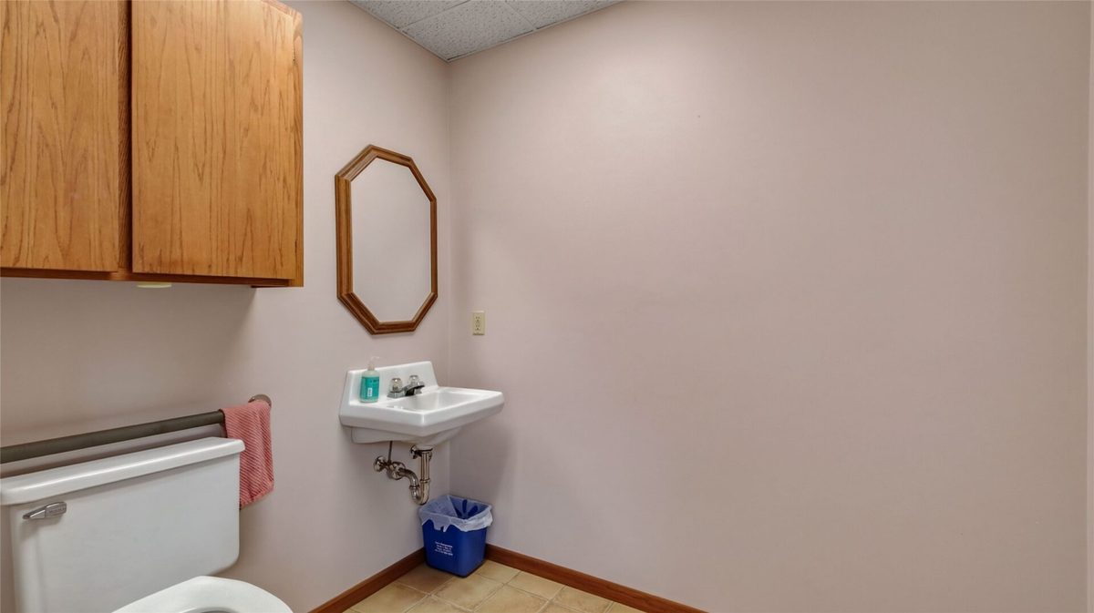 1210 Mansfield Street, Chippewa Falls WI 54729 - CommercialSale house for sale - MLS #1604227 - image15