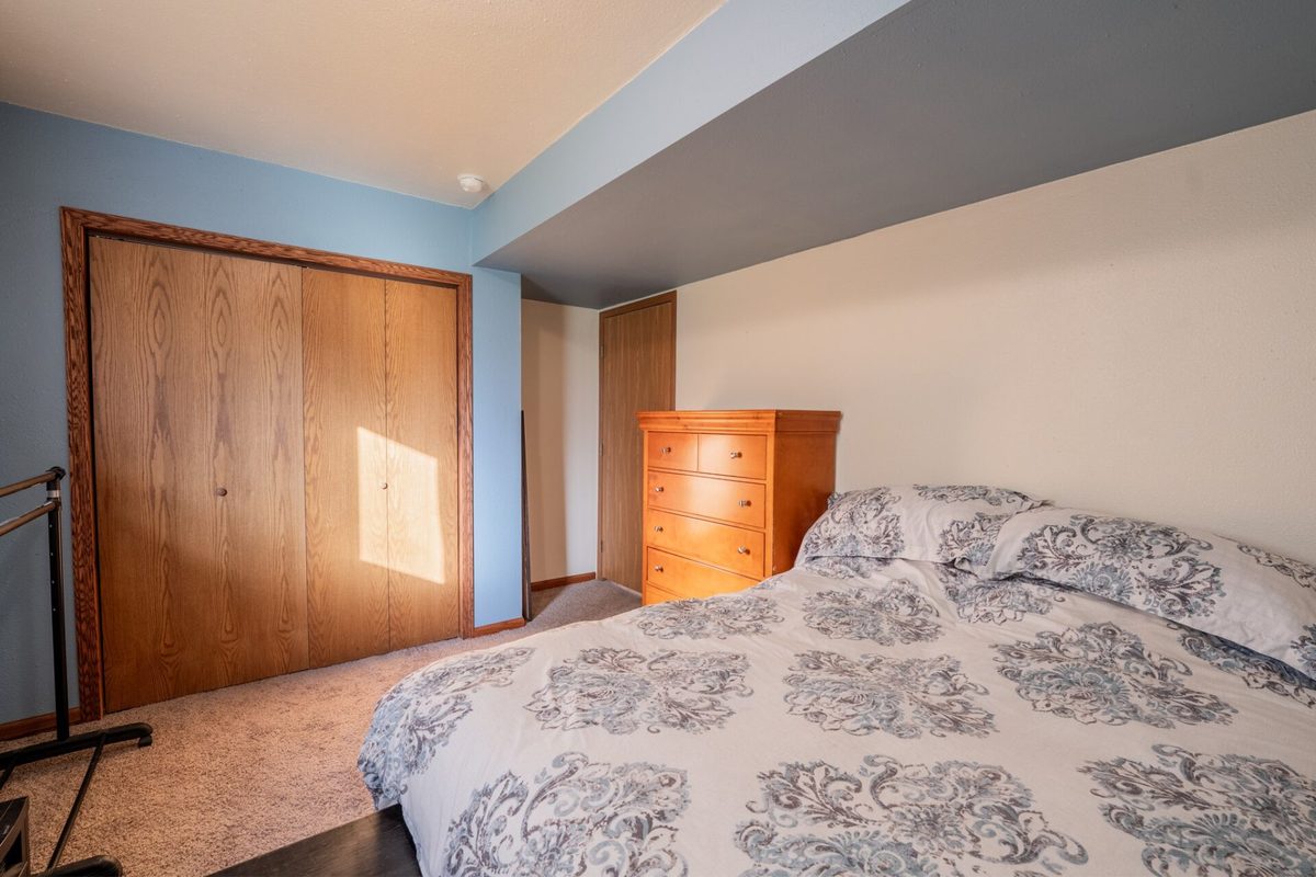 2411 Kenora Parkway, Eau Claire WI 54703 - Residential house for sale - MLS #1606120 - image28