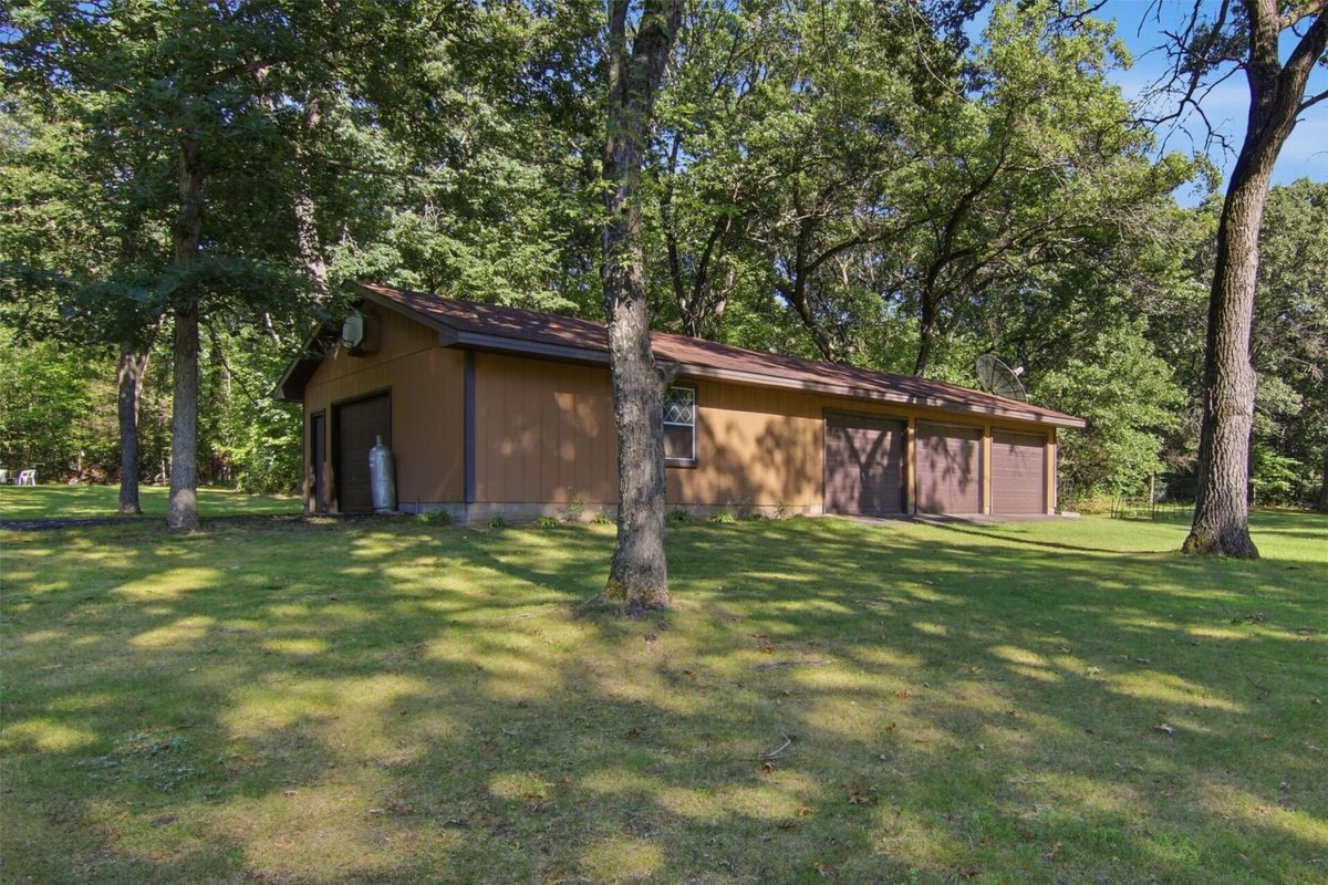 W2610 Rim Rock Road, Eau Claire WI 54701 - Residential house for sale - MLS #1604845 - image14
