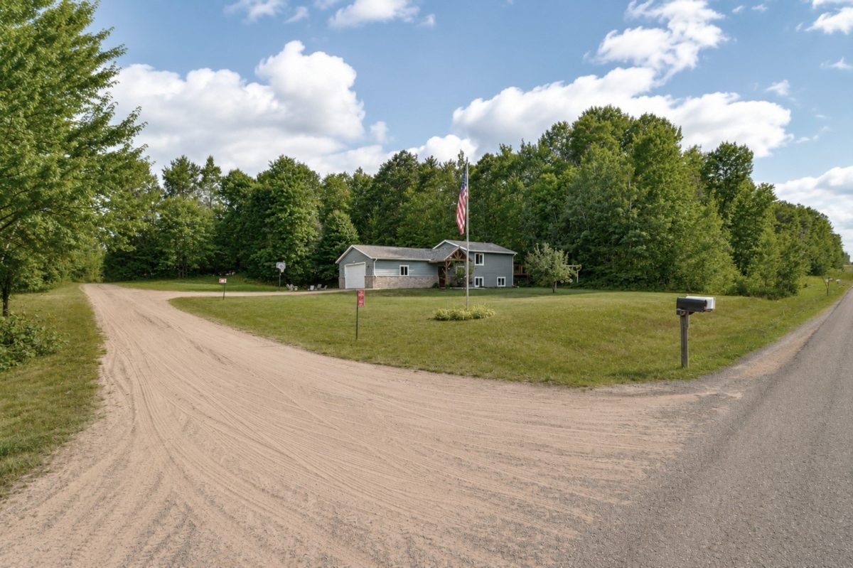 6595 Pike Bend Road, Webster WI 54893 - Residential house for sale - MLS #1604702 - image4