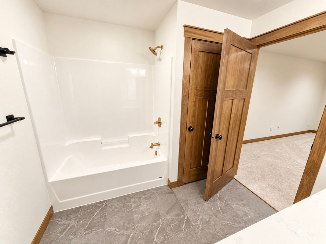 649 Sicilia Drive, Eau Claire WI 54701 - Residential house for sale - MLS #1601275 - image28
