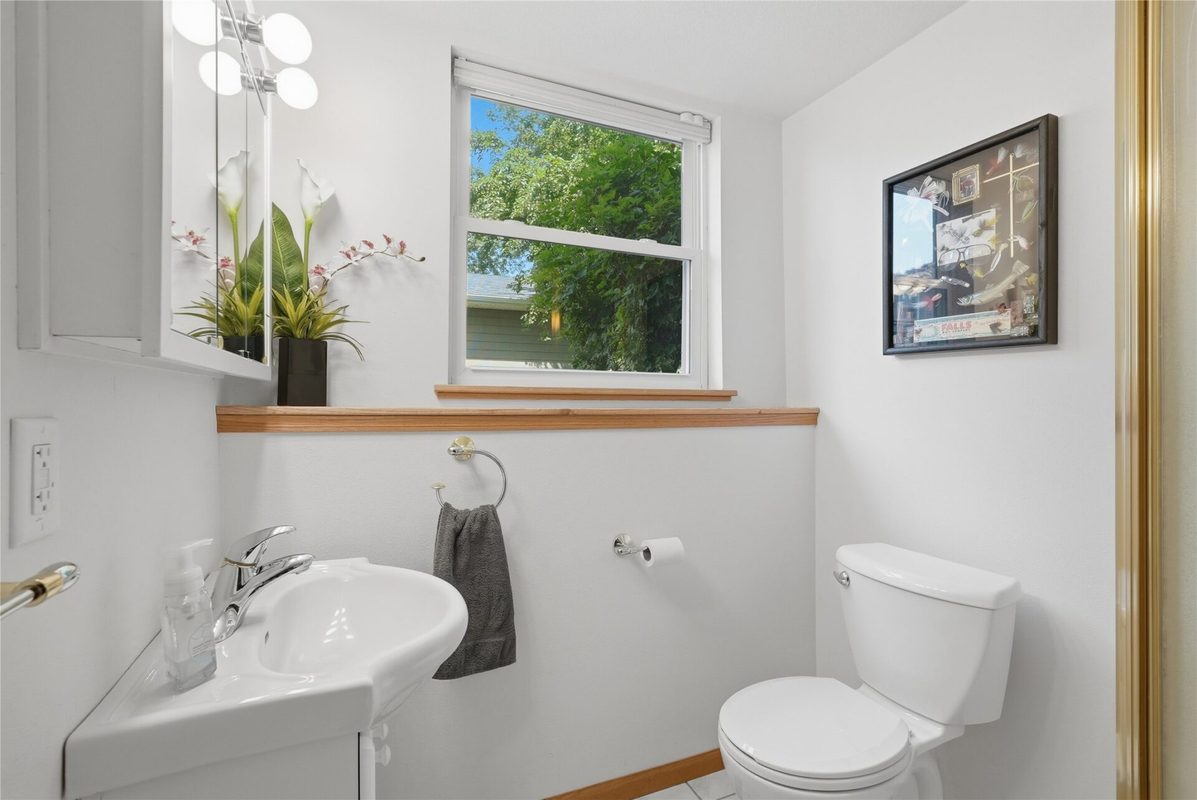 1105 Barry Avenue, Eau Claire WI 54701 - Residential house for sale - MLS #1603728 - image22