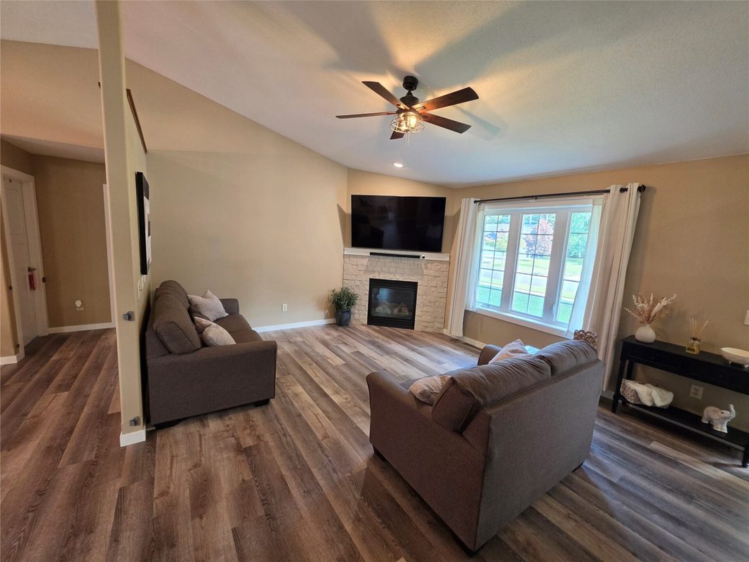 4508 Springfield Drive, Eau Claire WI 54701 - Residential house for sale - MLS #1605006 - image10